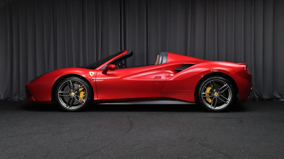 Ferrari 488 Spider 3,9 DCT 2d