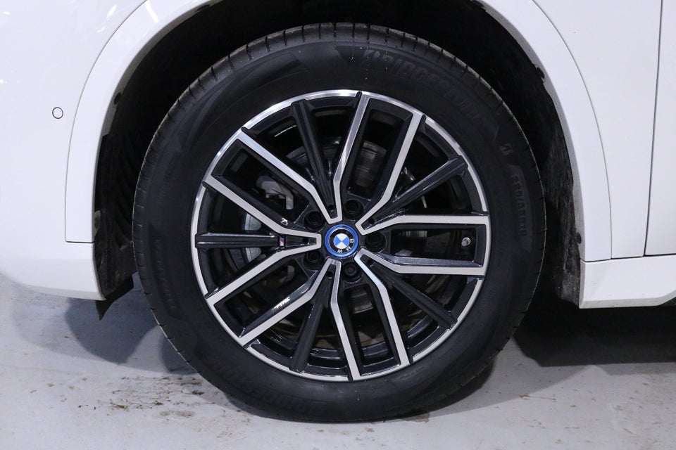 BMW iX1 eDrive20 M-Sport 5d