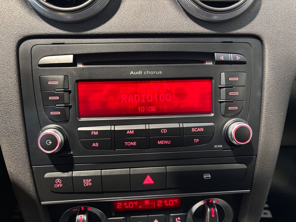 Audi A3 1,6 TDi Ambiente Sportback 5d