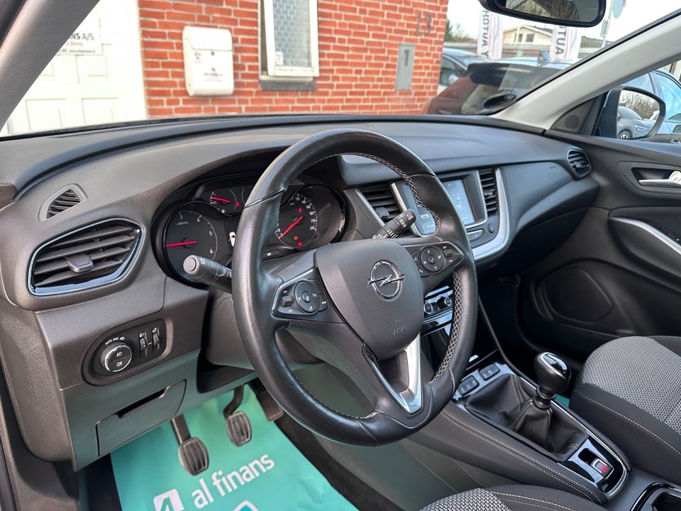 Opel Grandland X 1,5 CDTi 130 Exclusive 5d