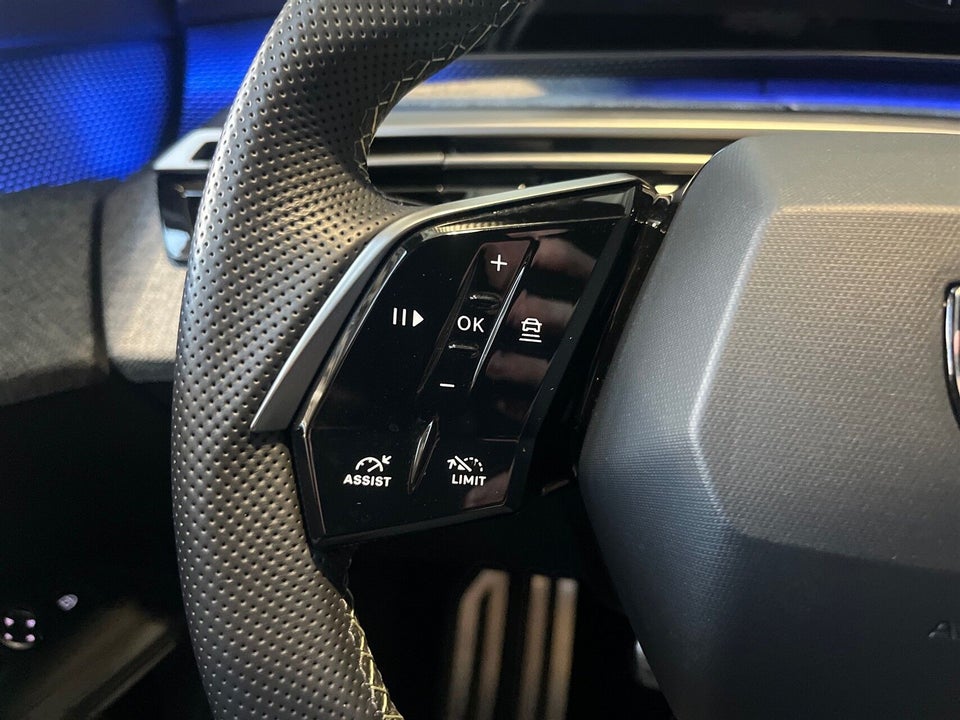 Peugeot e-5008 77 GT Pack 7prs 5d