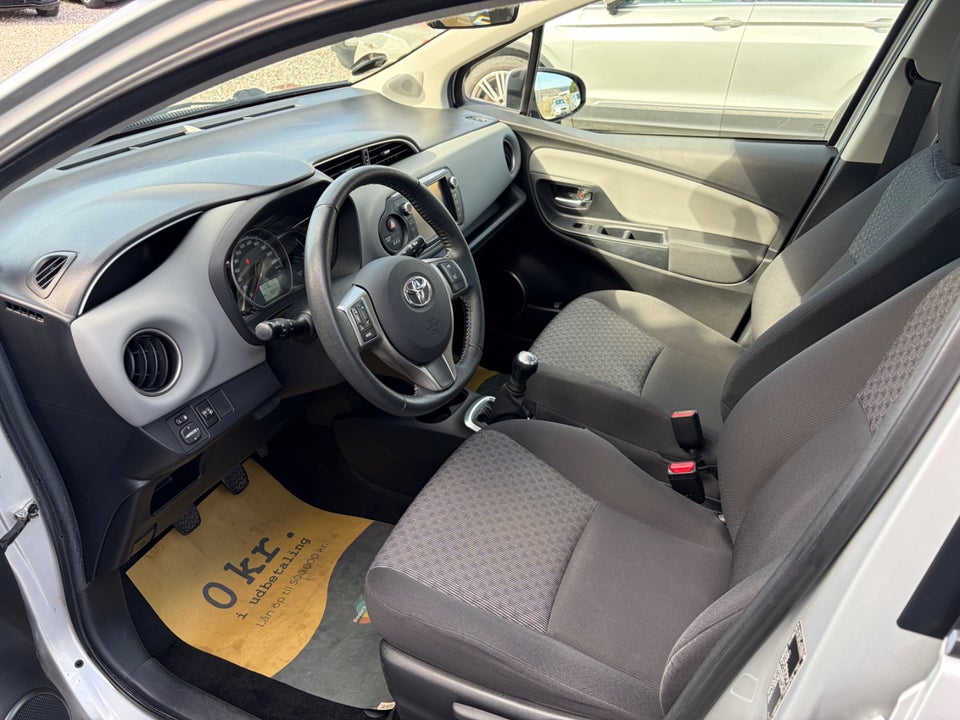 Toyota Yaris 1,0 VVT-i T2 Touch 5d