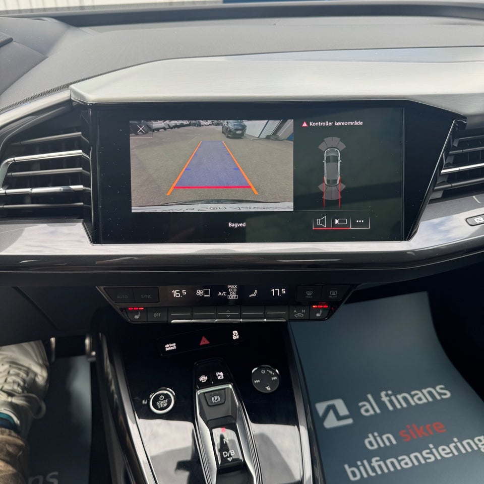 Audi Q4 e-tron 50 S-line quattro 5d