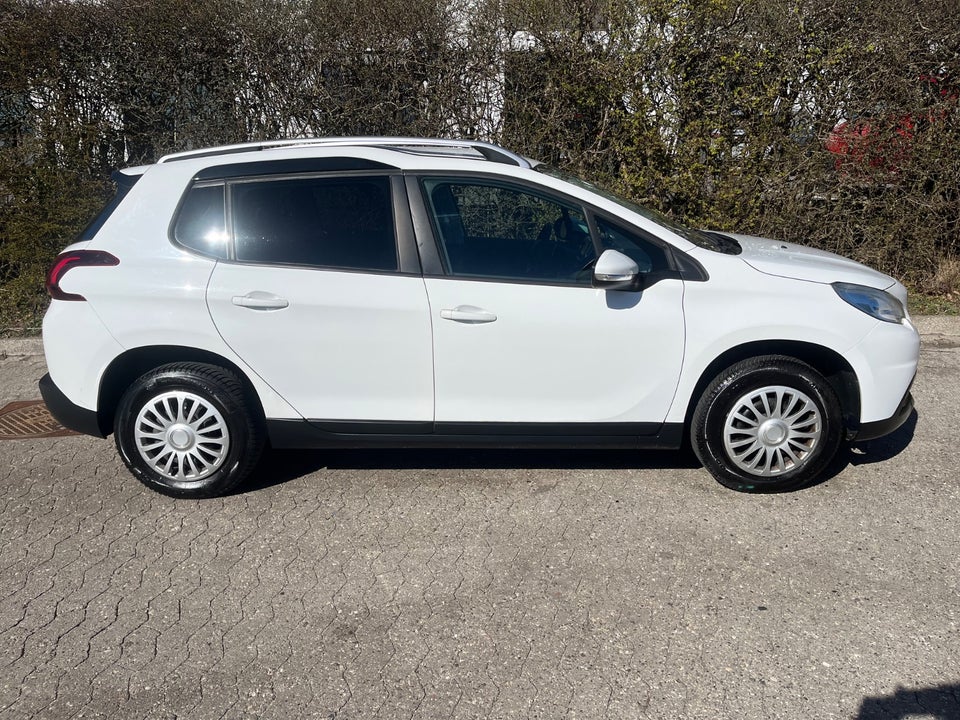 Peugeot 2008 1,2 e-VTi 82 Allure ESG 5d