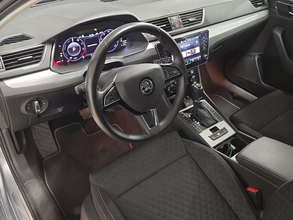 Skoda Superb 1,4 TSi iV Combi DSG 5d