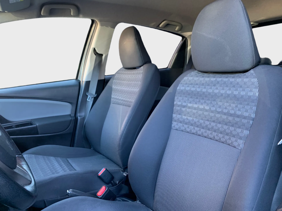 Toyota Yaris 1,0 VVT-i T1 5d