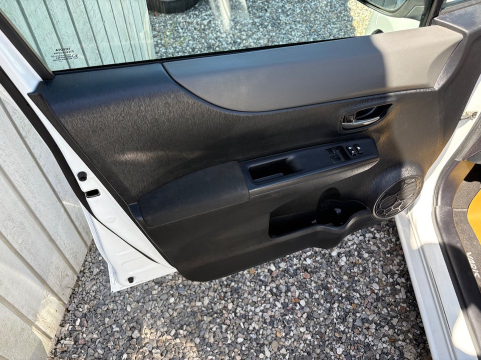 Toyota Yaris 1,0 VVT-i T2 Touch 5d