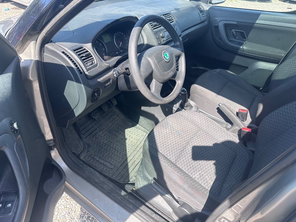 Skoda Roomster 1,2 12V Style 5d