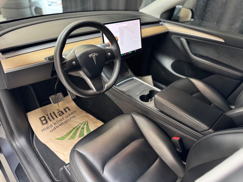 Tesla Model Y Long Range AWD 5d
