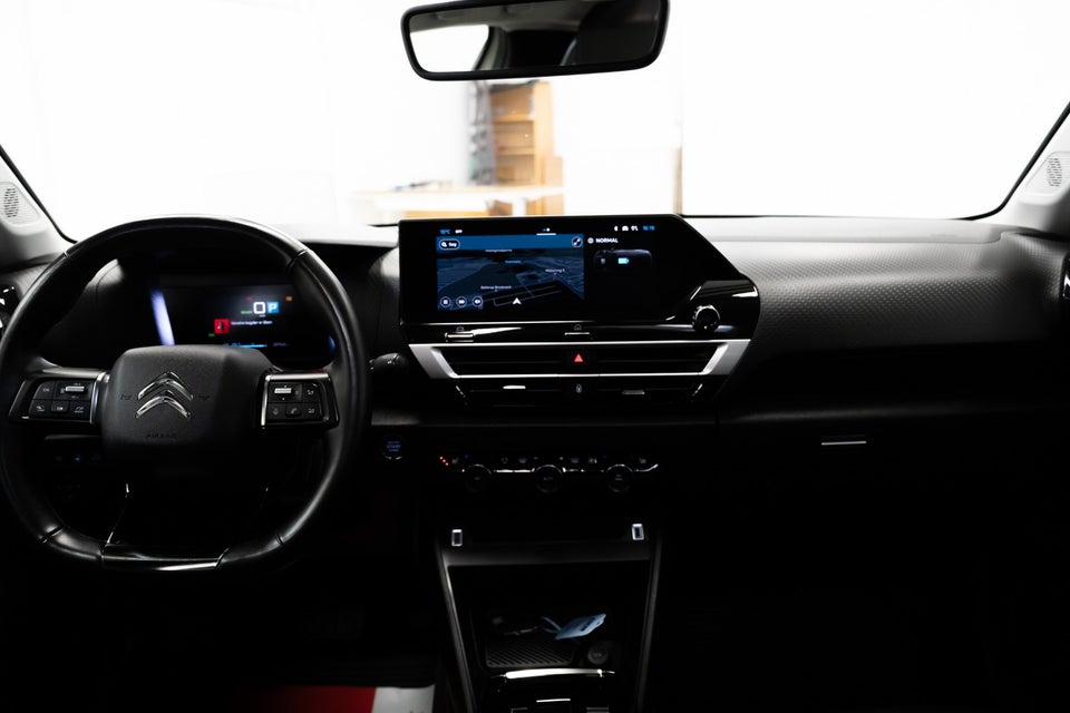 Citroën ë-C4 X 50 Shine 4d