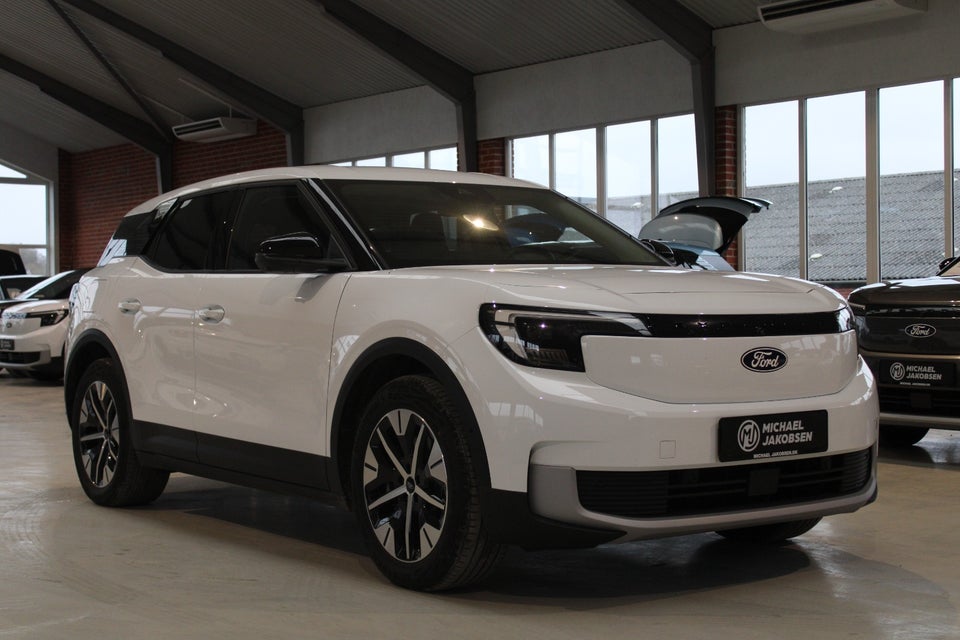 Ford Explorer 77 Select Extended Range 5d