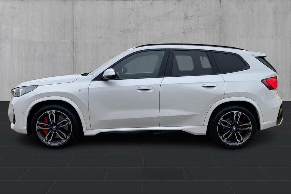 BMW iX1 eDrive20 M-Sport 5d