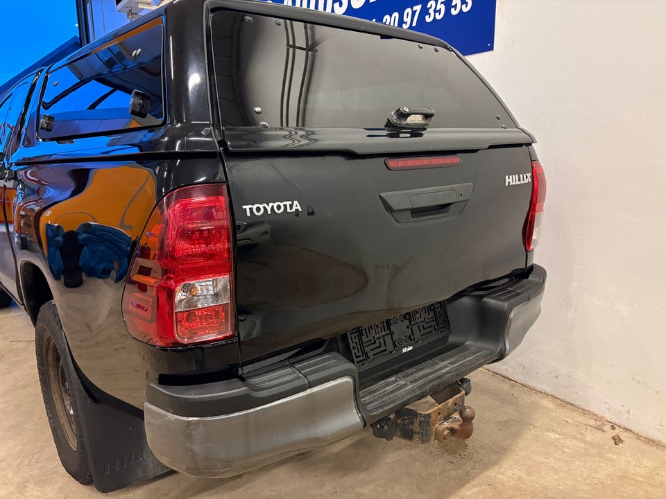 Toyota HiLux 2,4 D-4D 150 T2 Ex.Kab 4x4 4d