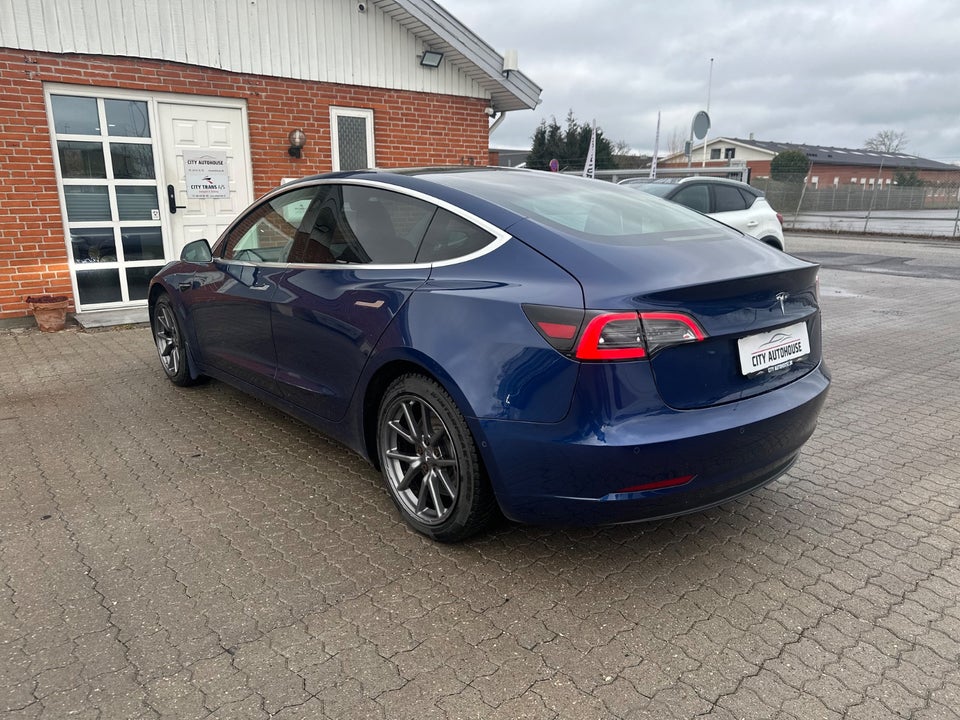 Tesla Model 3 Long Range AWD 4d