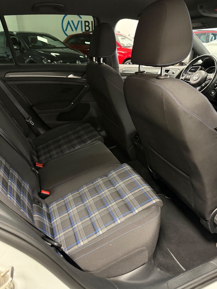 VW Golf VII 1,4 GTE DSG 5d