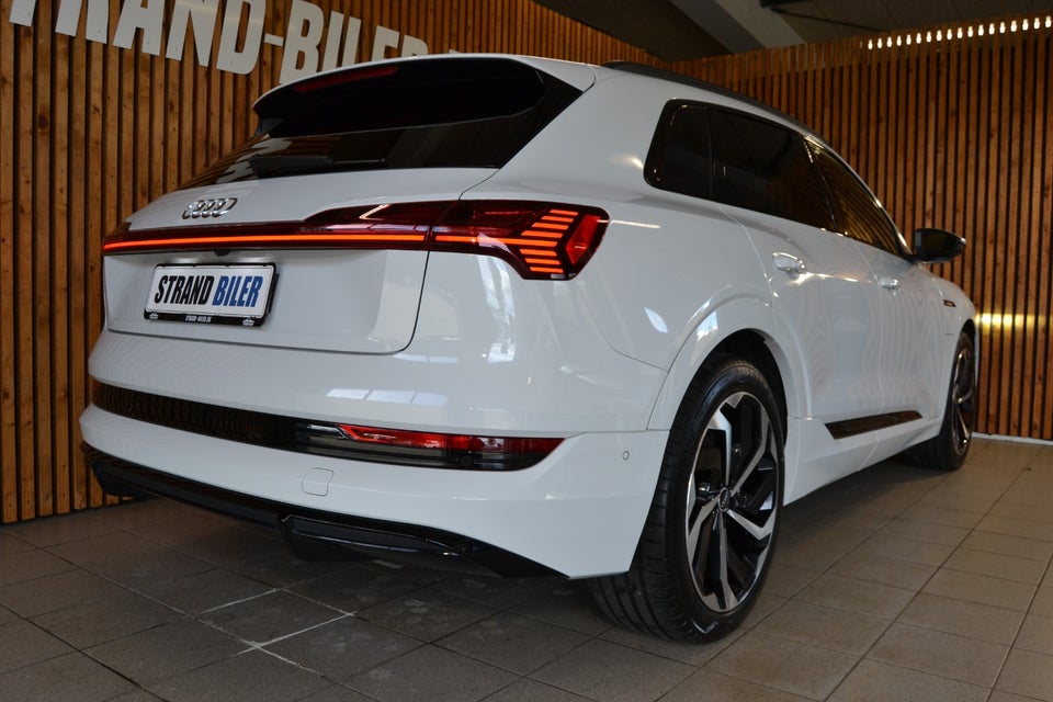 Audi e-tron 55 S-line quattro 5d