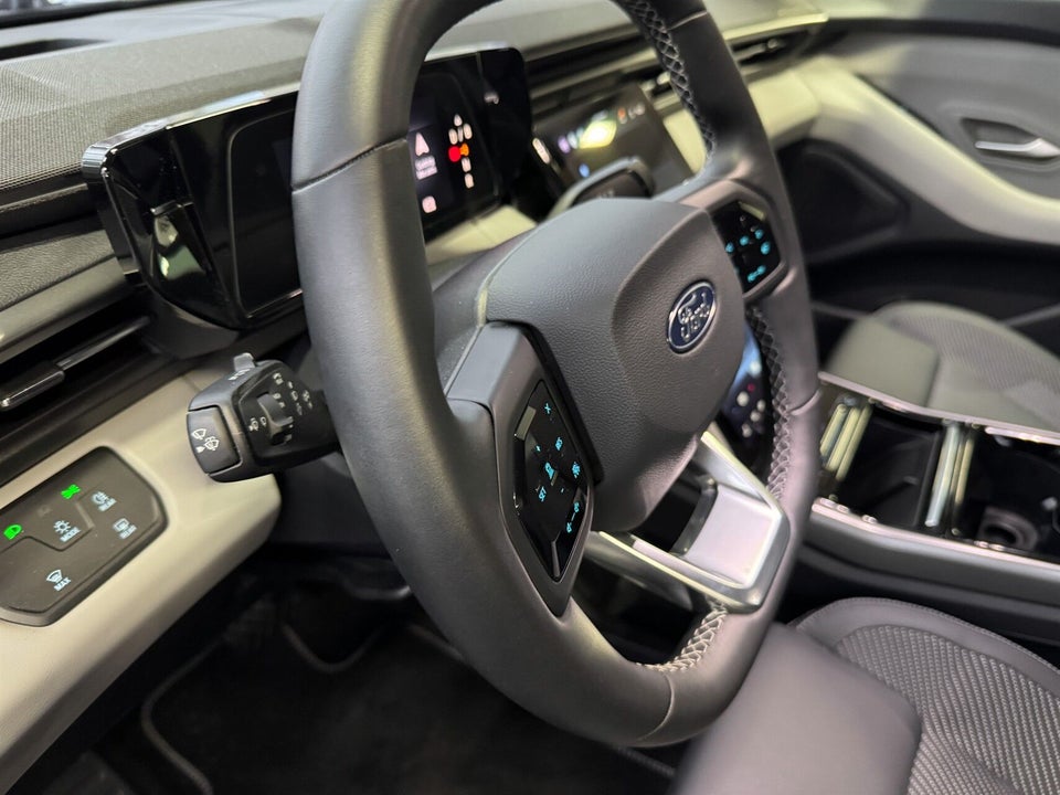 Ford Explorer 82 Select Extended Range 5d