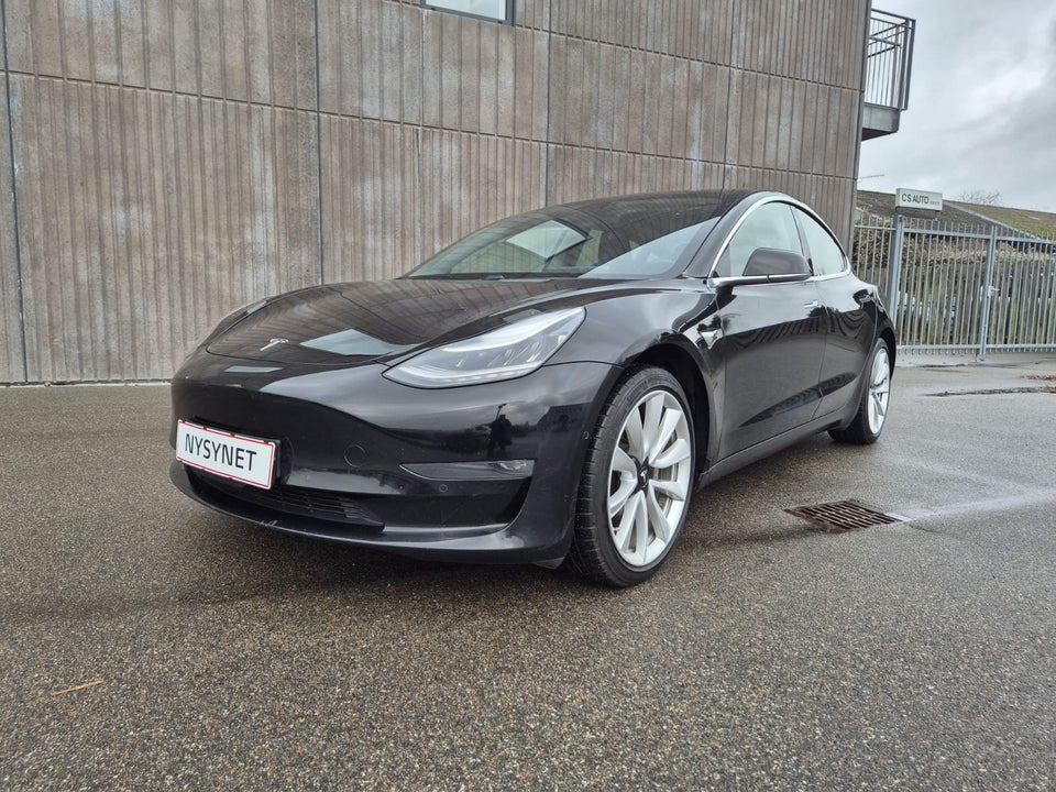 Tesla Model 3 Long Range RWD 4d