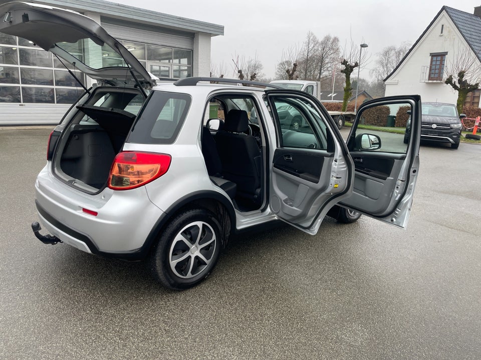 Suzuki SX4 1,6 CombiBack GLX 5d