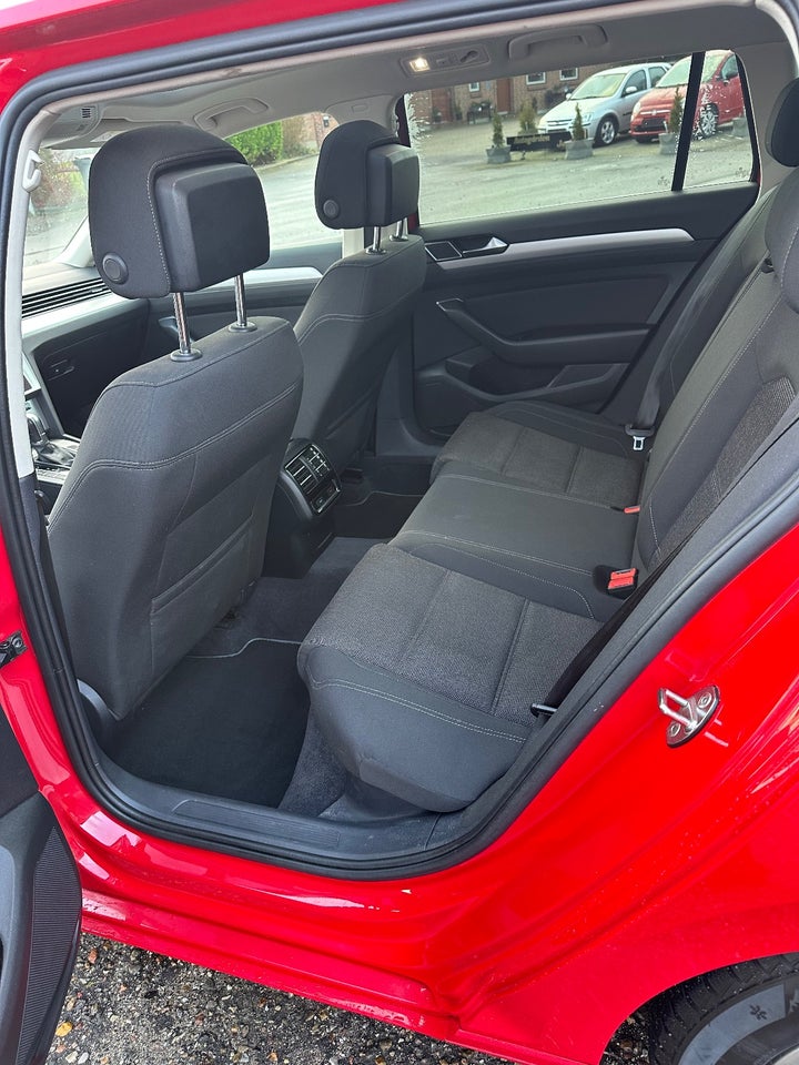 VW Passat 1,6 TDi 120 Highline Variant DSG 5d