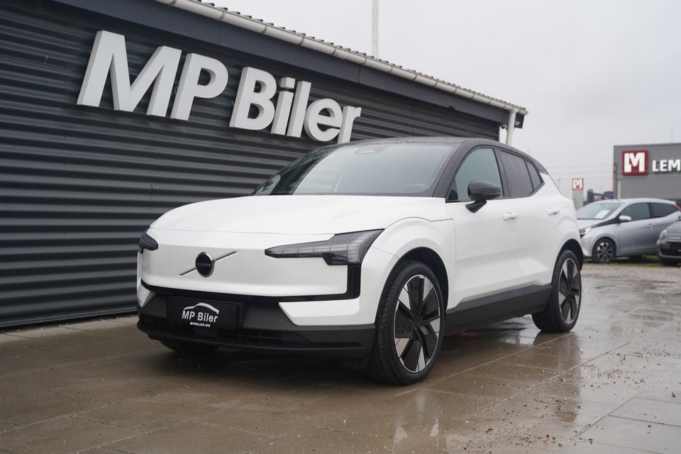 Volvo EX30 Twin Performance Plus 5d