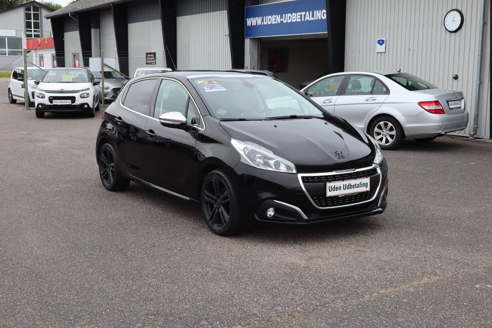 Peugeot 208 1,5 BlueHDi 100 Allure Sky 5d