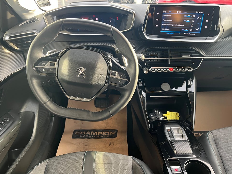 Peugeot 208 1,2 PureTech 100 Black Selection EAT8 5d