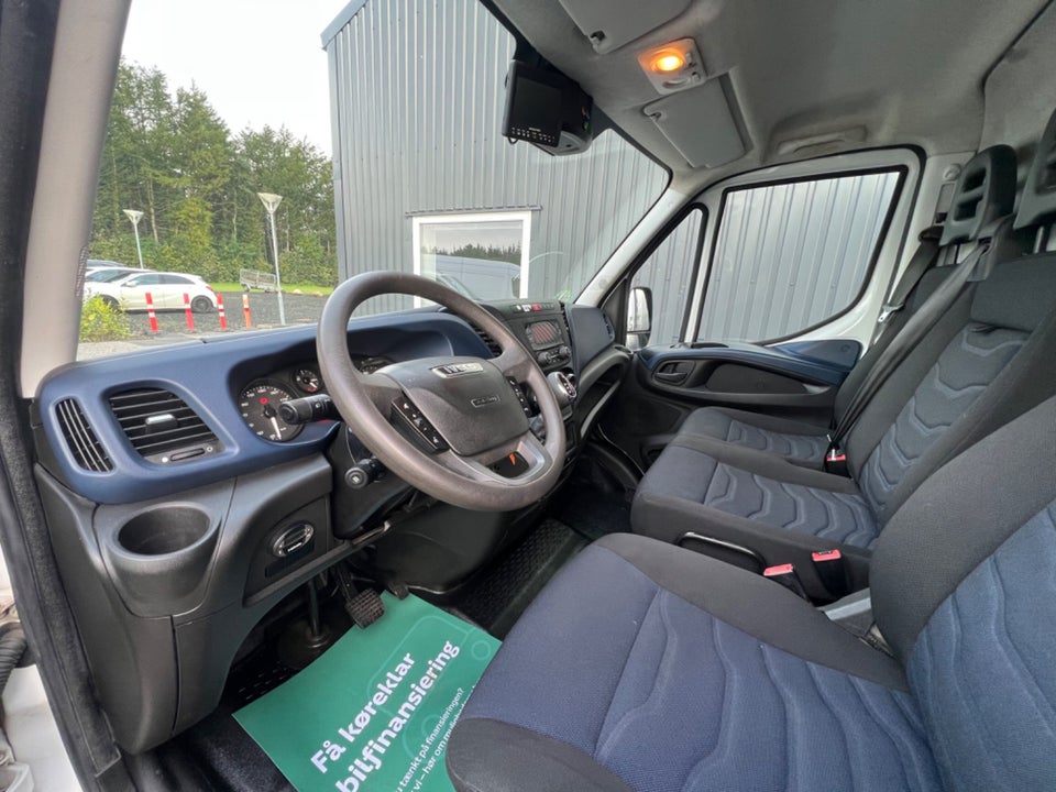 Iveco Daily 2,3 35C16 12m³ Van AG8