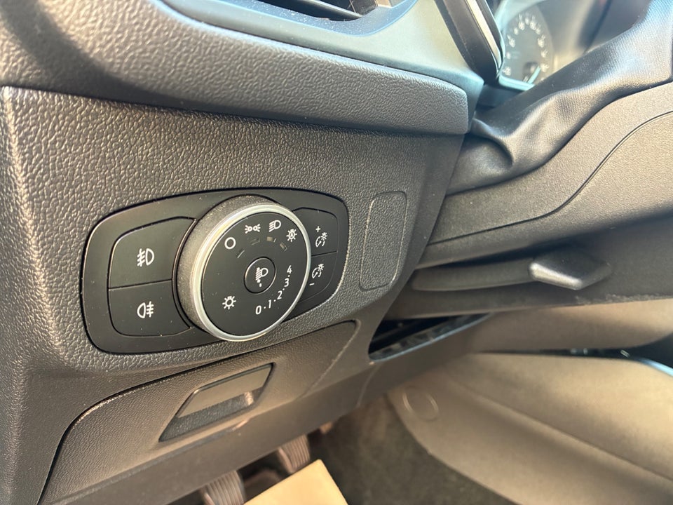 Ford Focus 1,0 EcoBoost Trend Edition 5d