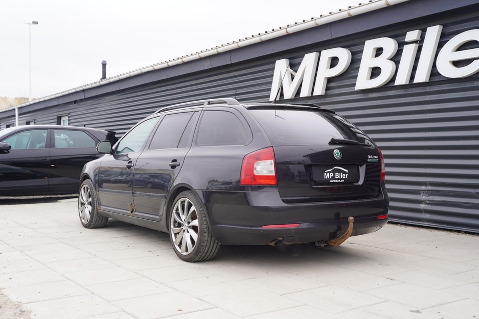 Skoda Octavia 1,6 TDi 105 GreenLine Combi 5d