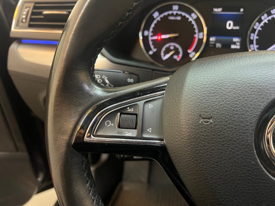 Skoda Superb 2,0 TDi 190 Style Combi DSG 5d