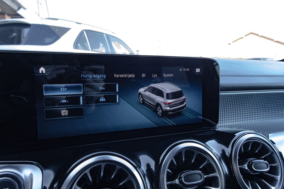 Mercedes EQB300 AMG Line 4Matic 7prs 5d