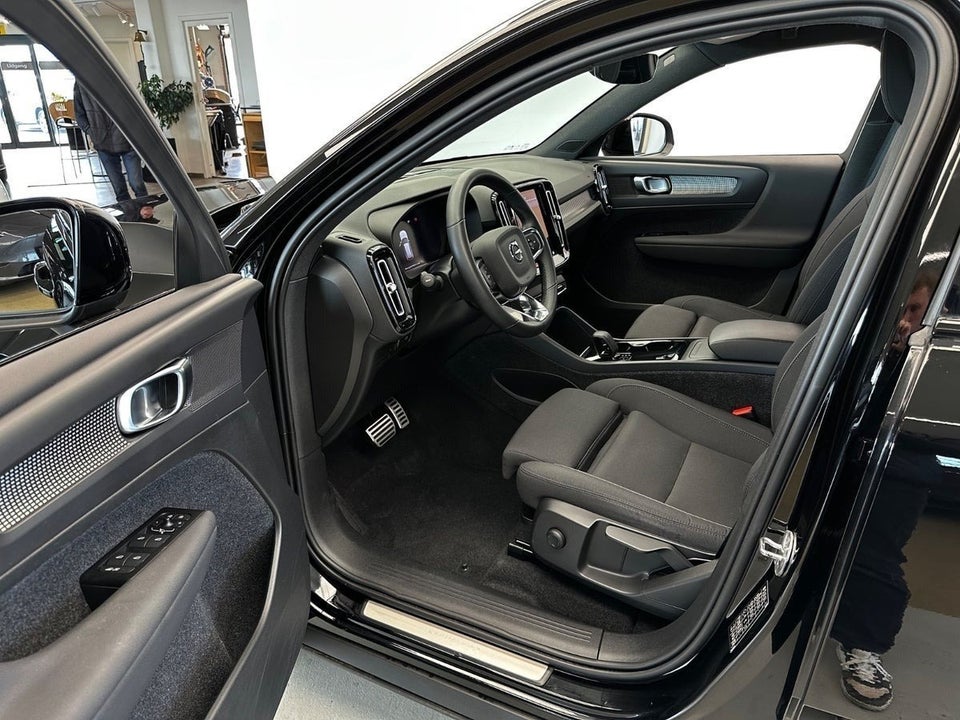 Volvo XC40 P6 ReCharge Core 5d