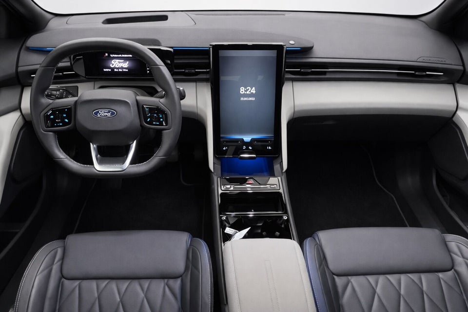 Ford Explorer 77 Premium Extended Range 5d