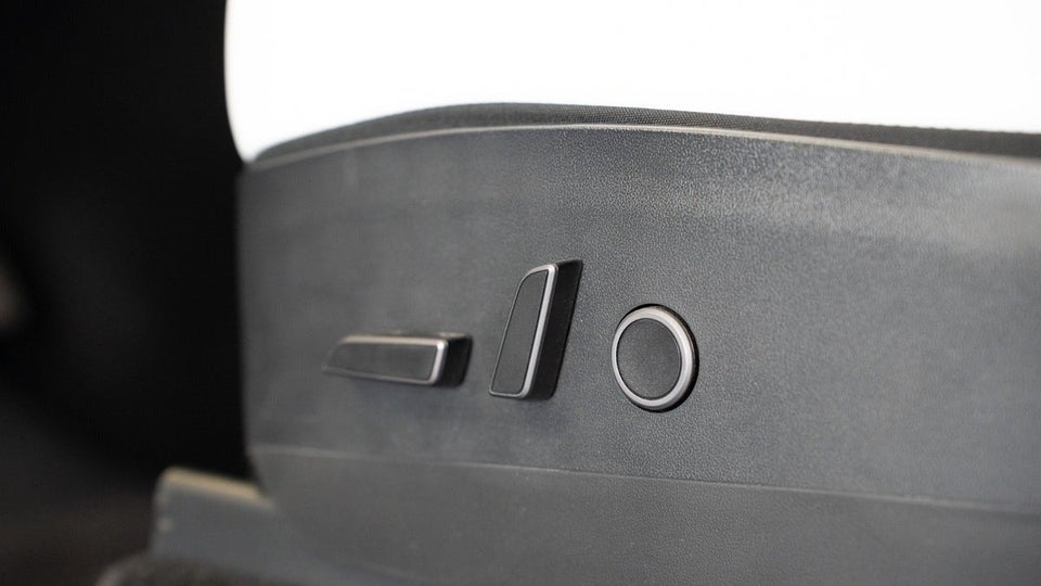 Tesla Model Y Long Range RWD 5d