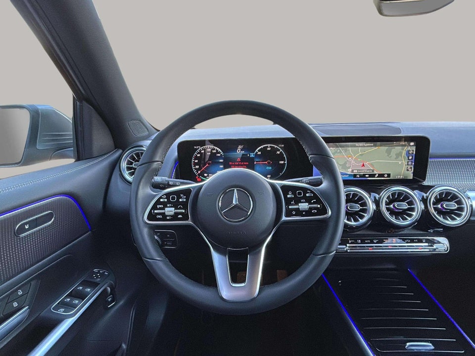 Mercedes EQB300 Progressive 4Matic 7prs 5d