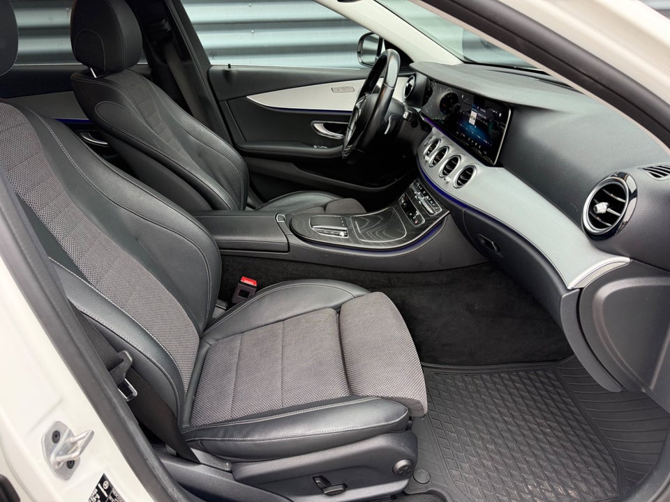 Mercedes E300 de 2,0 Avantgarde stc. aut. 4Matic 5d