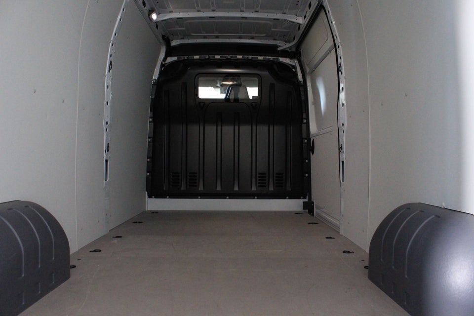 Nissan Interstar 2,3 dCi 150 L3H2 N-Connecta Van