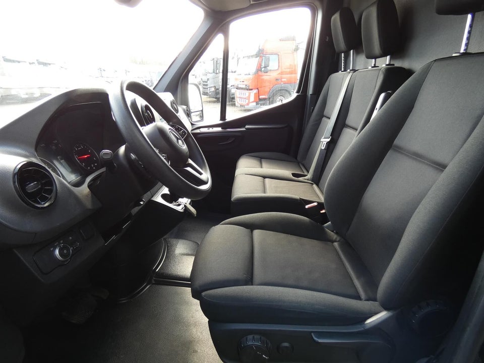 Mercedes Sprinter 317 2,0 CDi A2 Kassevogn aut. RWD