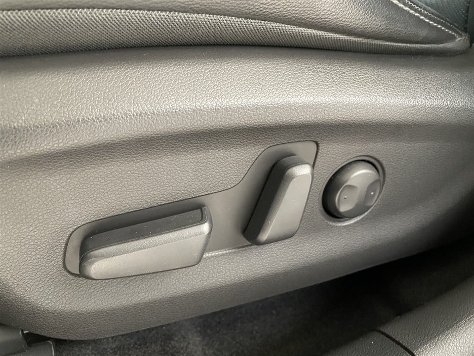 Hyundai Kona 64 EV Premium 5d