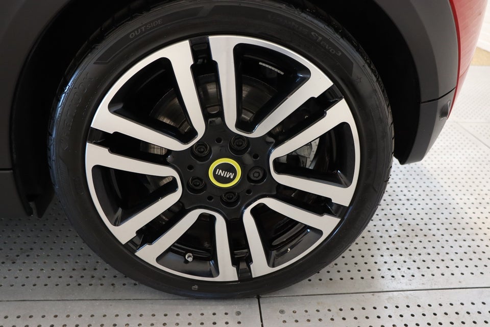 MINI Cooper SE Edition Premium Plus 3d