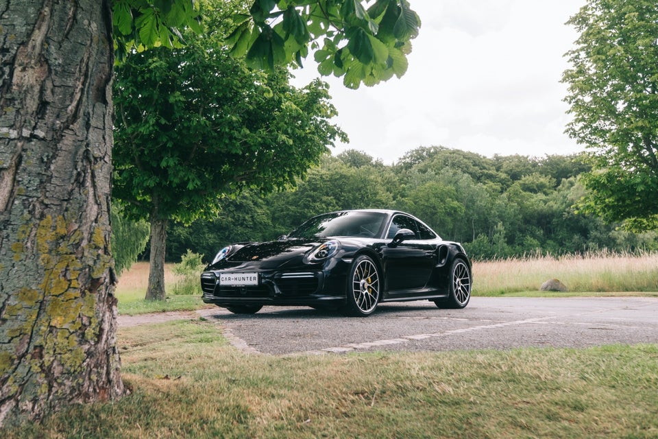 Porsche 911 Turbo S 3,8 Coupé PDK 2d