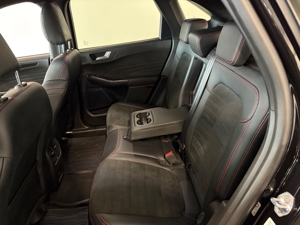 Ford Kuga 2,5 PHEV ST-Line X CVT 5d