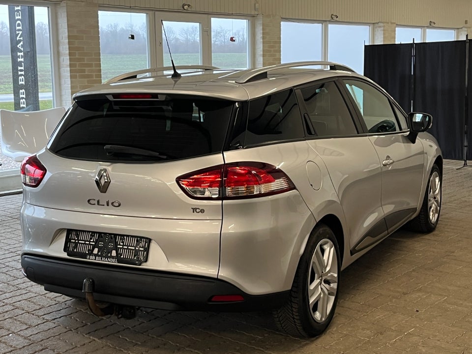 Renault Clio IV 0,9 TCe 90 Expression Sport Tourer 5d