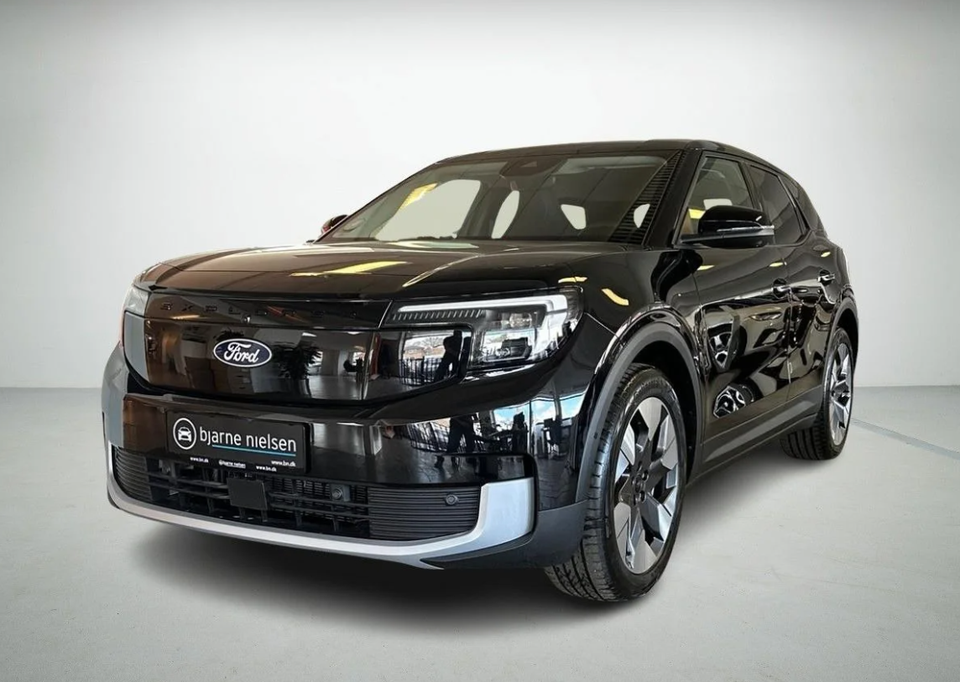 Ford Explorer 79 Premium Extended Range 5d