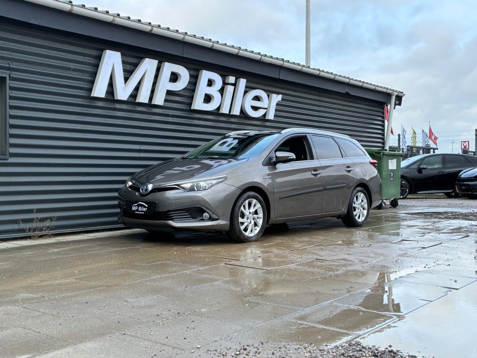 Toyota Auris 1,8 Hybrid H2 Comfort Touring Sports CVT 5d