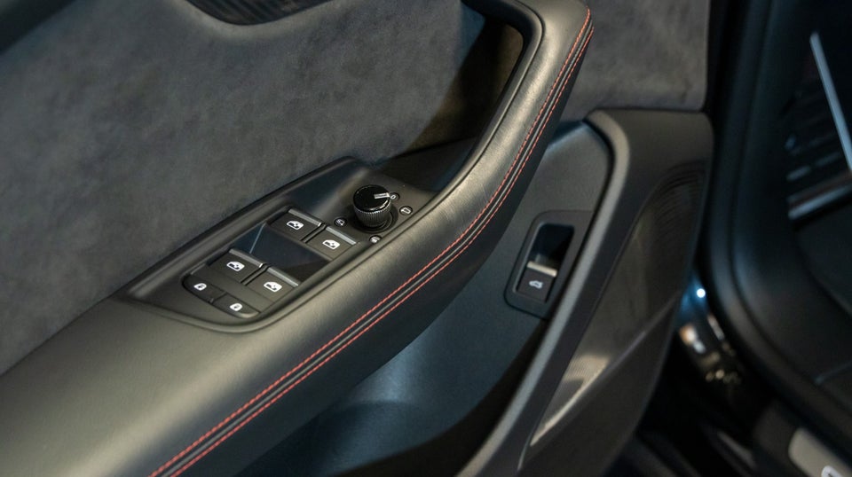 Audi RS Q8 4,0 TFSi quattro Tiptr. Van 5d