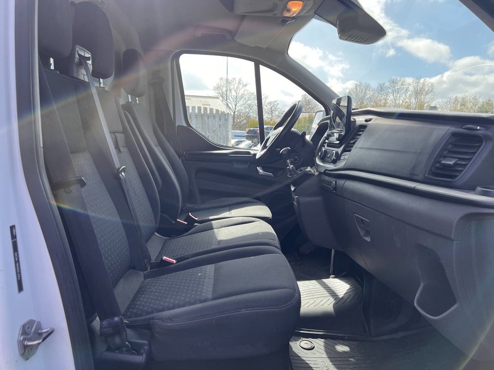 Ford Transit Custom 300 L2 2,0 TDCi 130 Trend