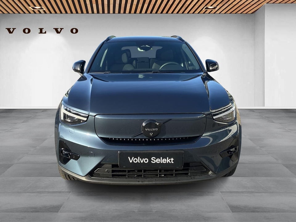 Volvo EX40 Extended Range Plus 5d