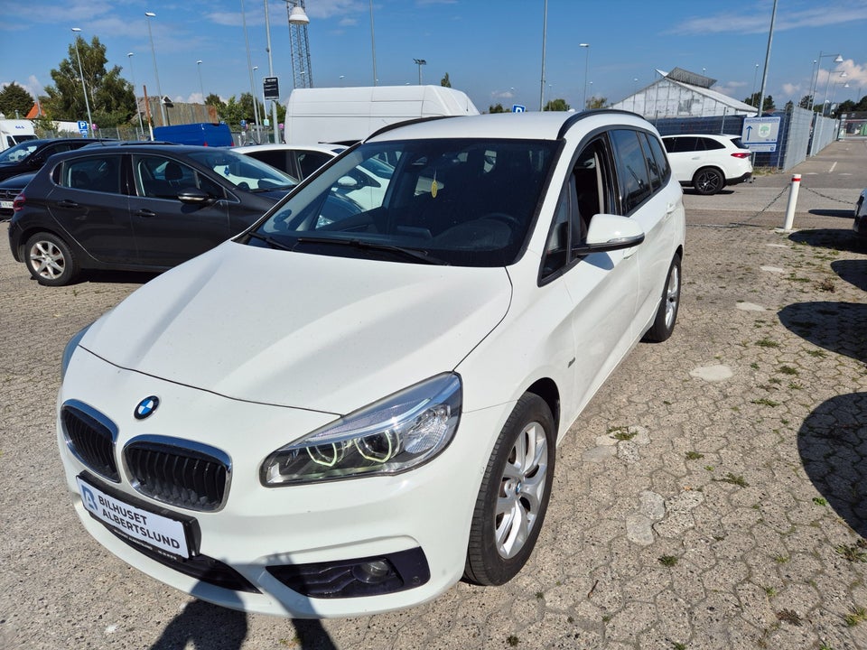BMW 218d 2,0 Active Tourer Advantage 5d